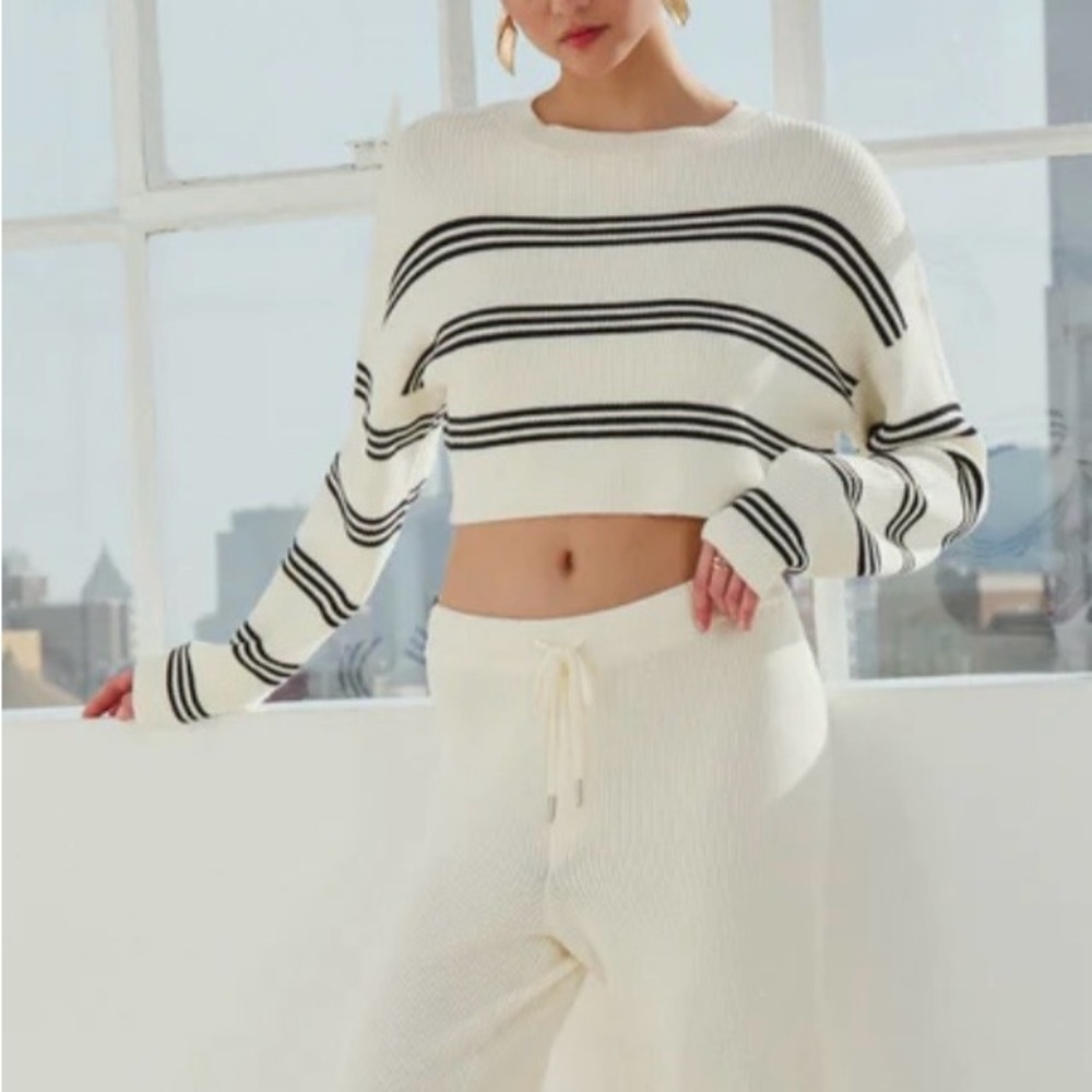 SER.O.YA Black and White Striped Sweater